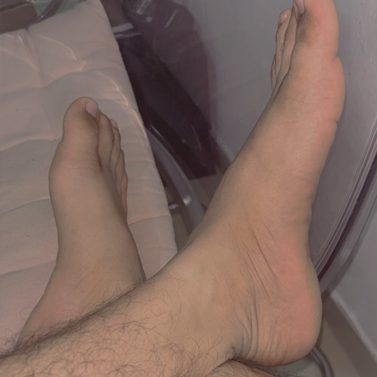 Hi