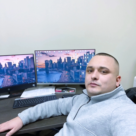 Девчонки кто есть в Марьино !?