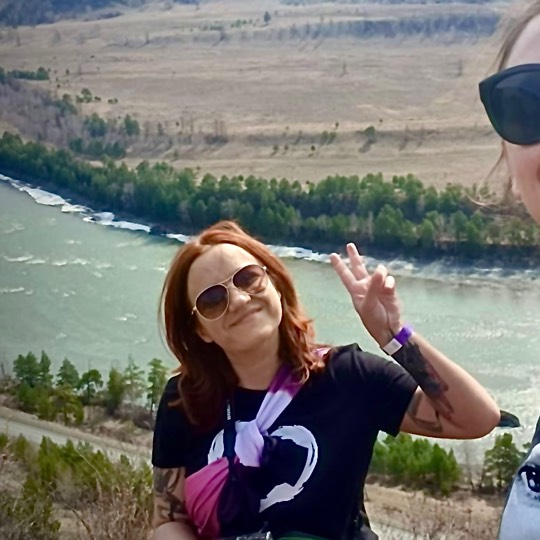 Напишу наудачу) Ищу подругу и соседку, с кем можно было бы вместе снять квартиру