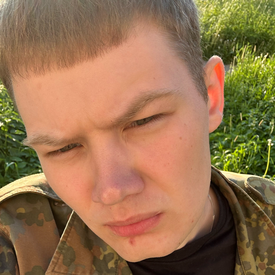 посидеть на набережной вечером, попить пиво и послушать твои истории залюбыегуля
