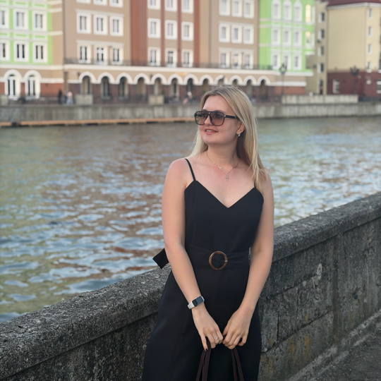 Есть тут соседи? 
м.Озерная